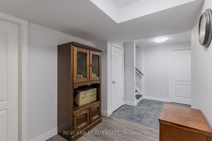Property Photo: 1031 Lake Drive N Lower ON L4P 3E9