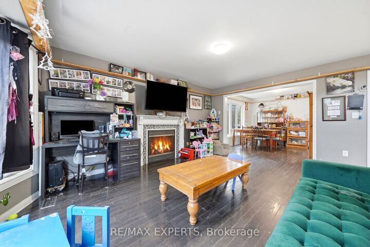 Property Photo: 27 Kidd Crescent ON L9R 0C8