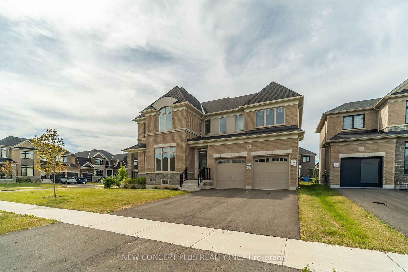 Property Photo:  13 Indigo Way  ON L0G 1W0 