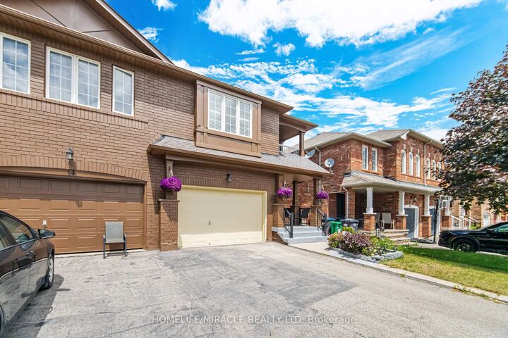 Property Photo:  16 Capistro Street  ON L7A 3J3 