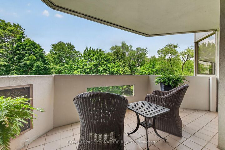 Property Photo: 1237 North Shore Boulevard E 405 ON L7S 2H8