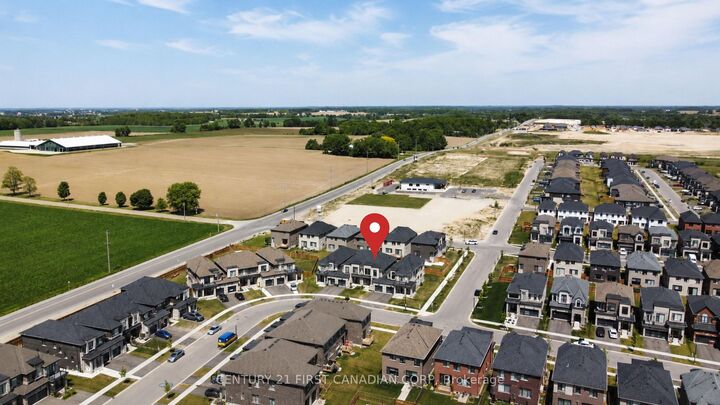 Property Photo:  844 Sobeski Avenue  ON N4T 0P2 