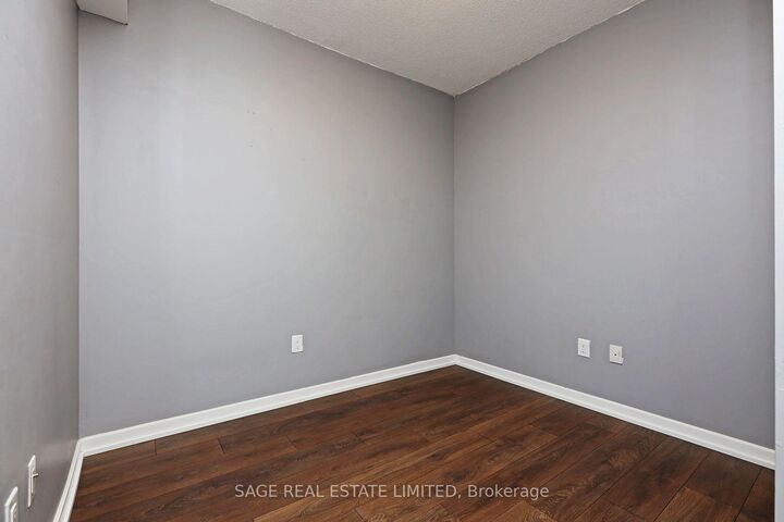 Property Photo:  66 Forest Manor Road 413  ON M2J 0B7 