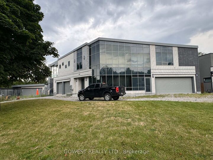 Property Photo: 40 Tottenham Road ON M3C 2J4