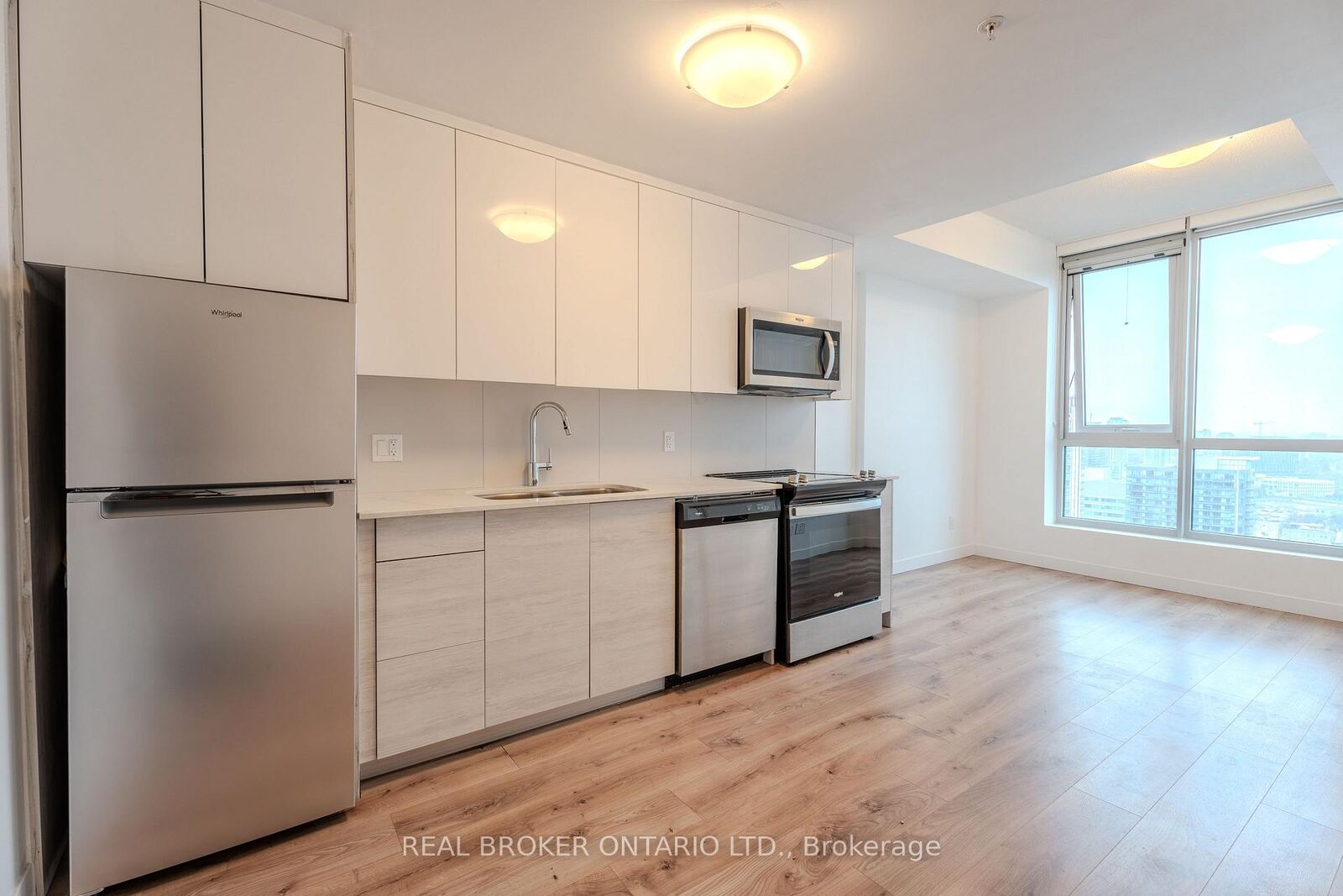 Property Photo: 60 Frederick Street 2208 ON N2H 0C7
