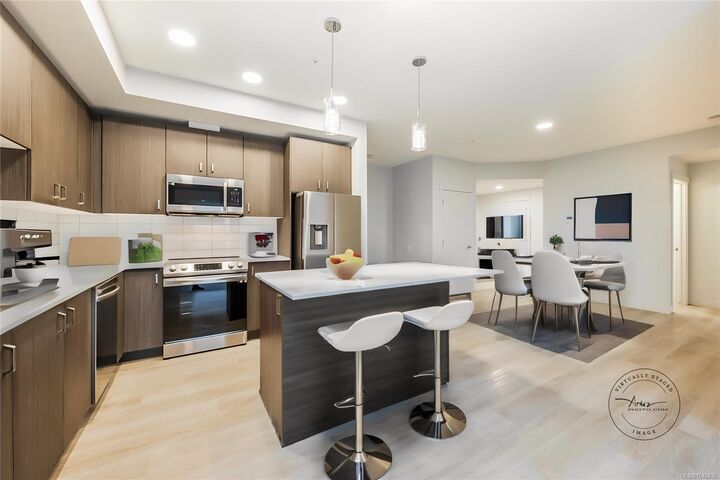 Property Photo:  140 Jensen Ave W #115  BC V9P 1K3 