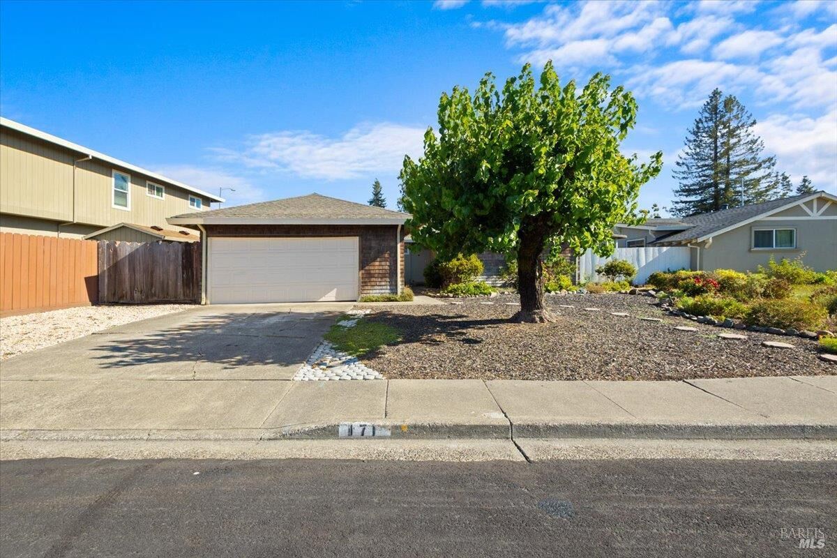 Property Photo:  171 Alma Avenue  CA 94928 