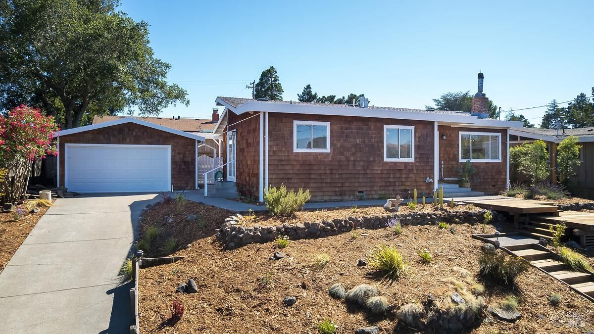 Property Photo: 26 Manor View Drive CA 94930