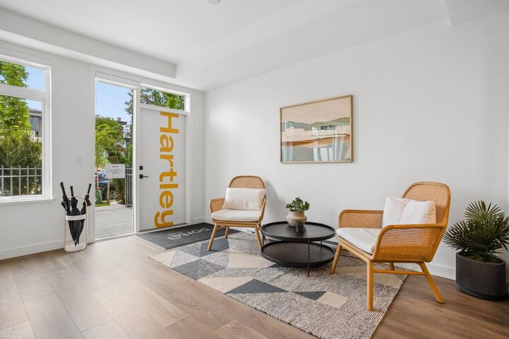 Property Photo: 10488 138A Street 107 BC V3T 0W3