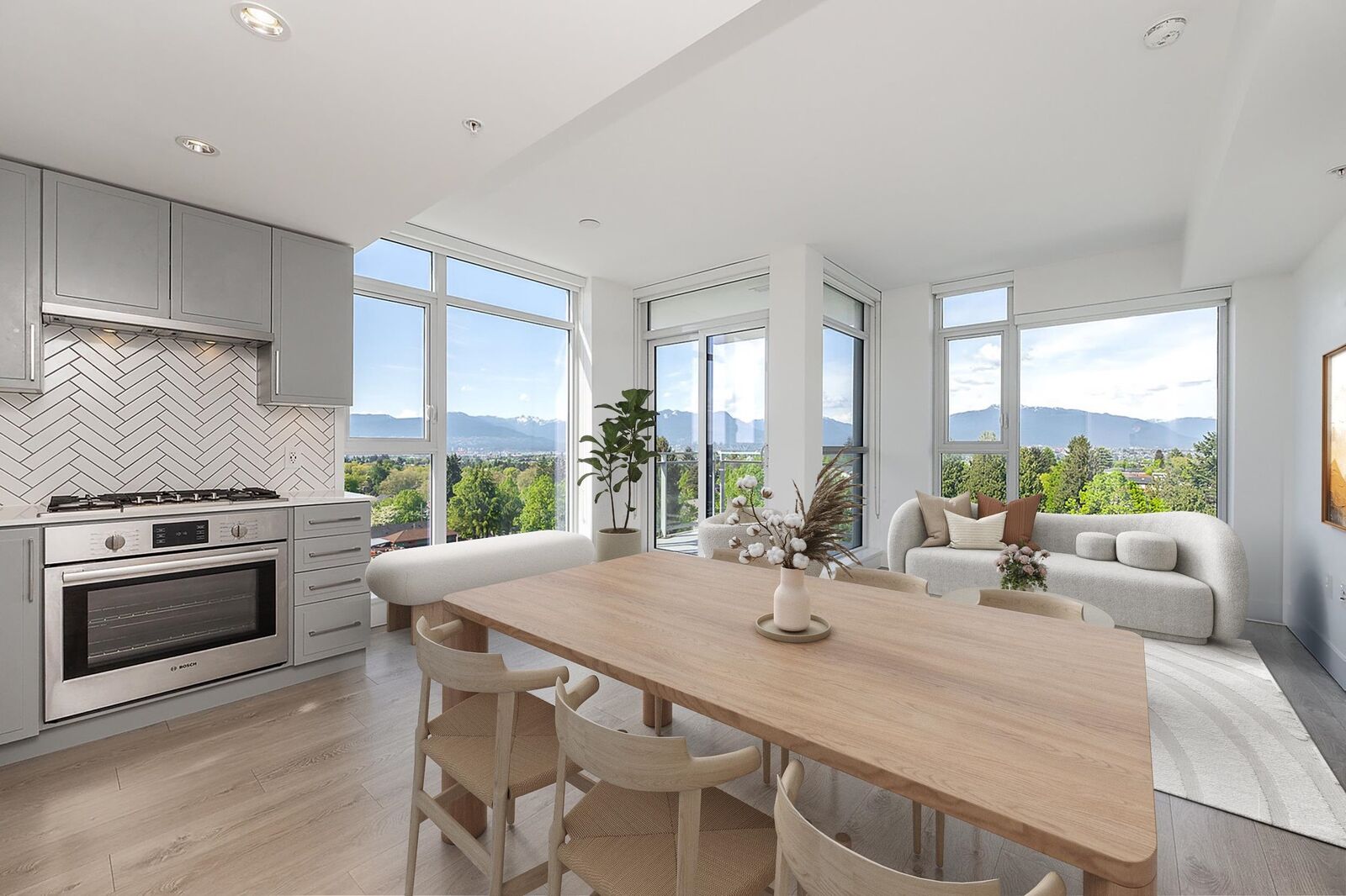 Property Photo:  2435 Kingsway 807  BC V5R 5G8 