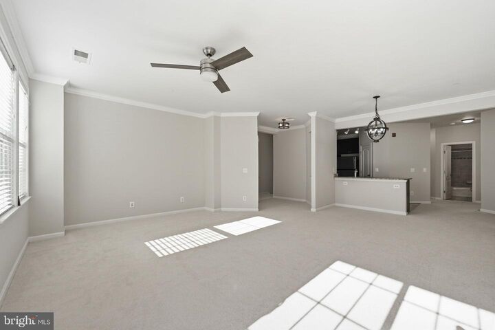 Property Photo: 24678 Byrne Meadow Square VA 20105