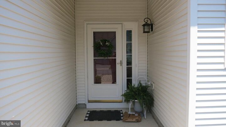 Property Photo:  25 Chickadee Way  NJ 08690 