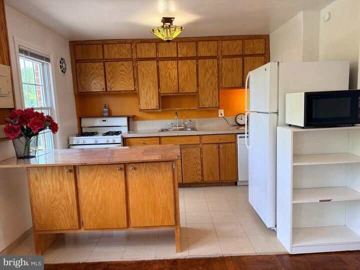 Property Photo:  6514 Potomac Avenue C1  VA 22307 