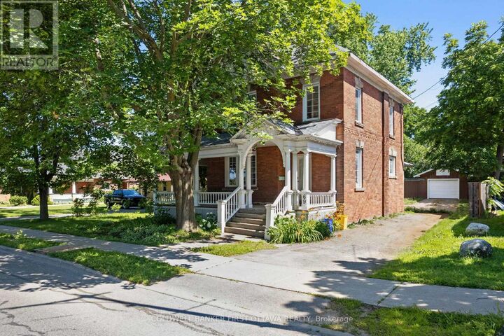 Photo de la propriété:  69 Wilson Street West  ON K7H 2N7 