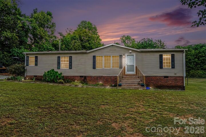 Property Photo:  216 Westlee Street  NC 28150 