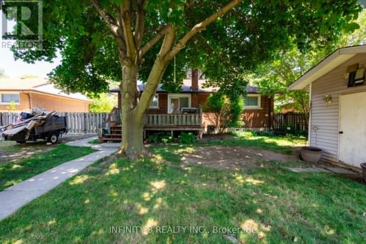 Property Photo: 39 Howard Avenue East ON L2N 3W8
