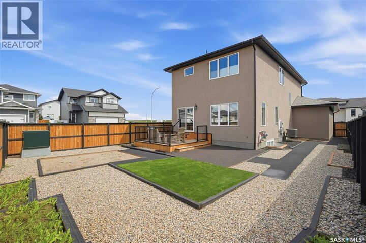 Property Photo:  2435 Rosewood Drive  SK S7V 0Z3 