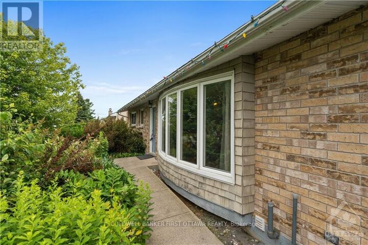 Property Photo: 12 Oakwood Avenue ON K2E 6A5