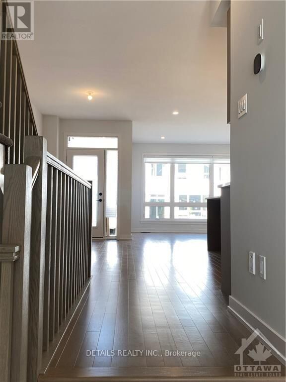 Property Photo:  370 Walden Drive  ON K2K 0M9 