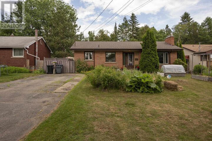 Property Photo: 238 Nelson St ON P7A 2L7