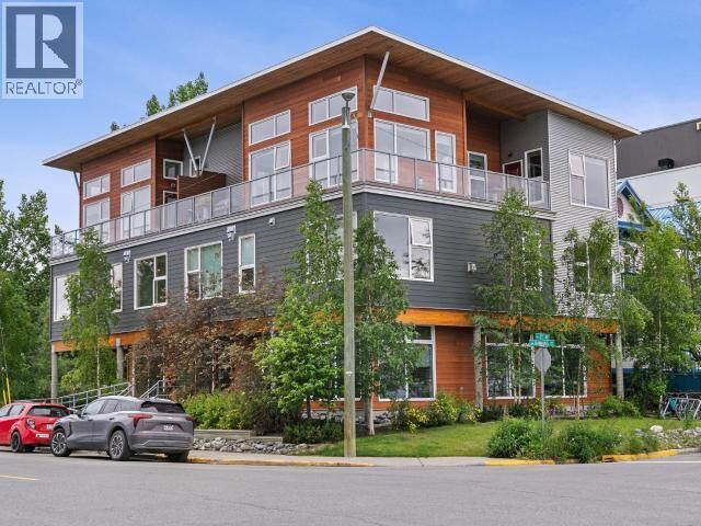 202-301 Hawkins Street — photo 1