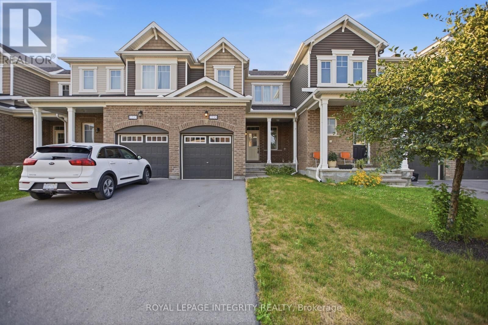 Property Photo: 2235 Watercolours Way ON K2J 6L3
