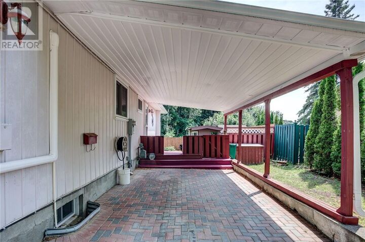 Property Photo: 2109 Hebert Street ON P3B 1Z2