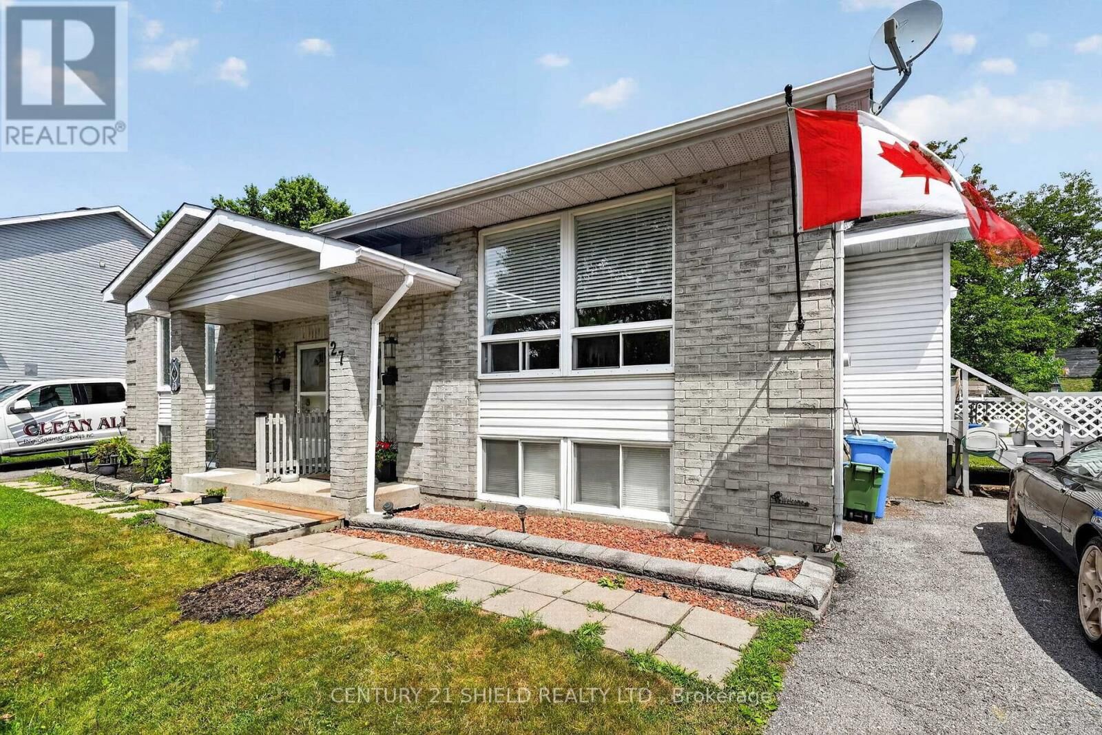 Property Photo: 27 Wellington Street East ON K6H 6W8