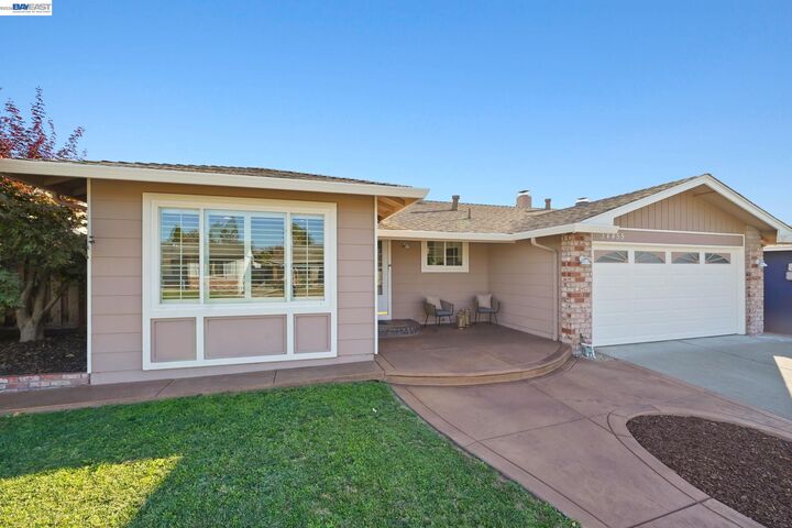 Property Photo: 34455 Helston Pl CA 94555