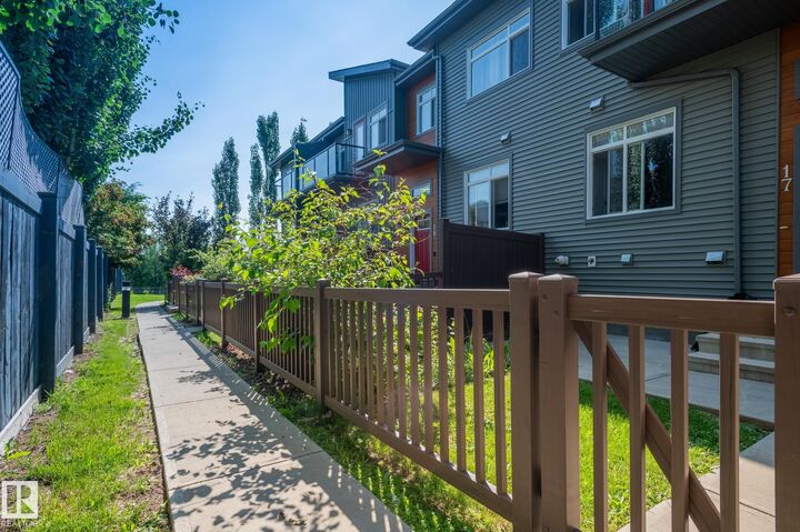 Property Photo: 7503 Getty Gate NW 17 AB T5T 4S8