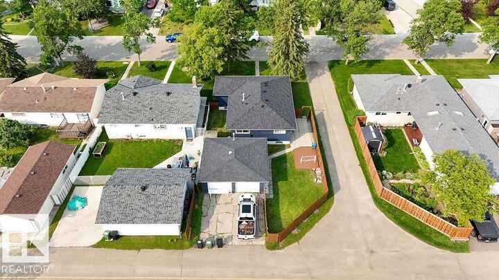 Property Photo: 27 Apache Crescent AB T9E 4H8