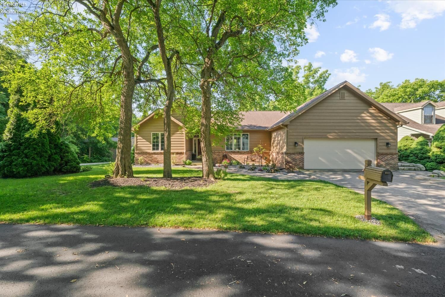 Property Photo: 3500 Woodhill Drive OH 43452