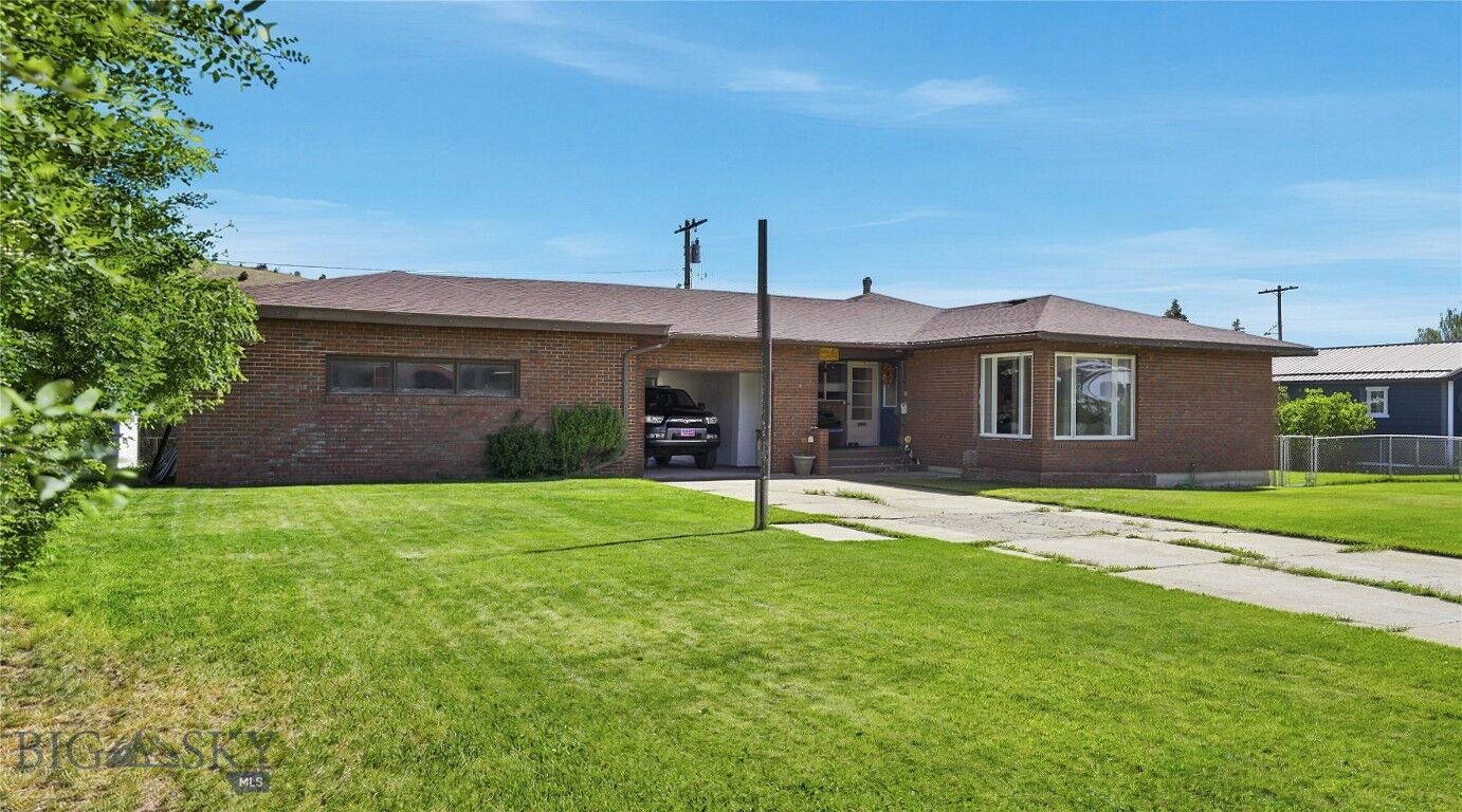 Property Photo:  1908 Hamburg Street  MT 59711 