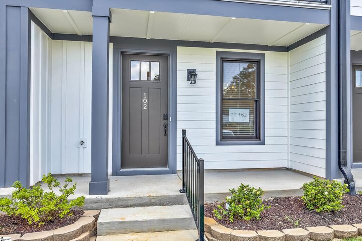 Property Photo: 9 Hawthorne Lane Unit 102 SC 29605