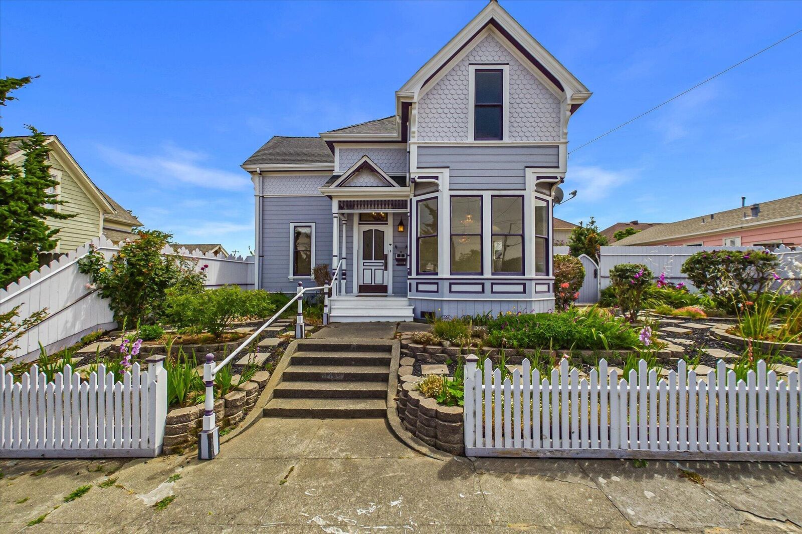 Property Photo:  1423 C Street  CA 95501 