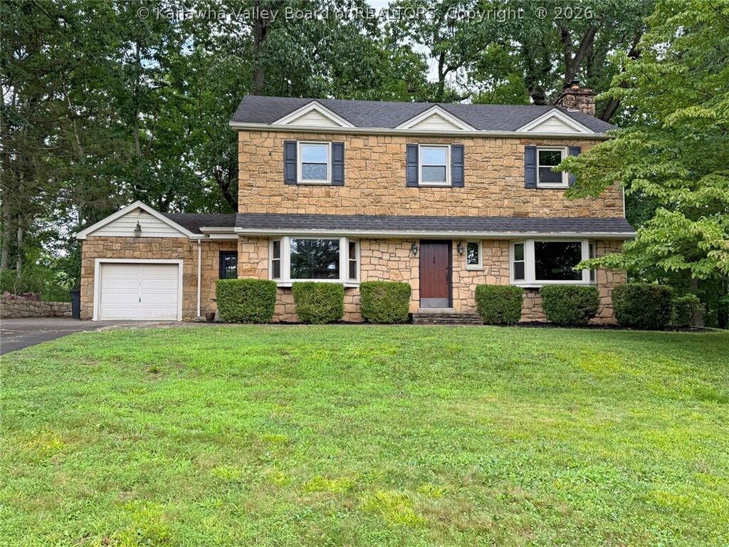 Property Photo:  1612 Woodvale Drive  WV 25314 