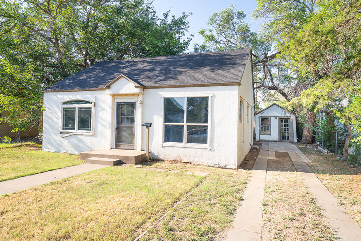 Property Photo:  1313 25th Street  TX 79411 
