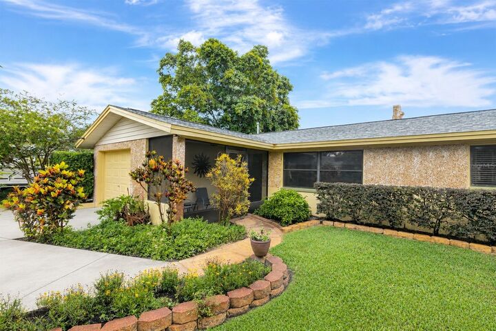 Property Photo:  8165 Lark Street  FL 33777 