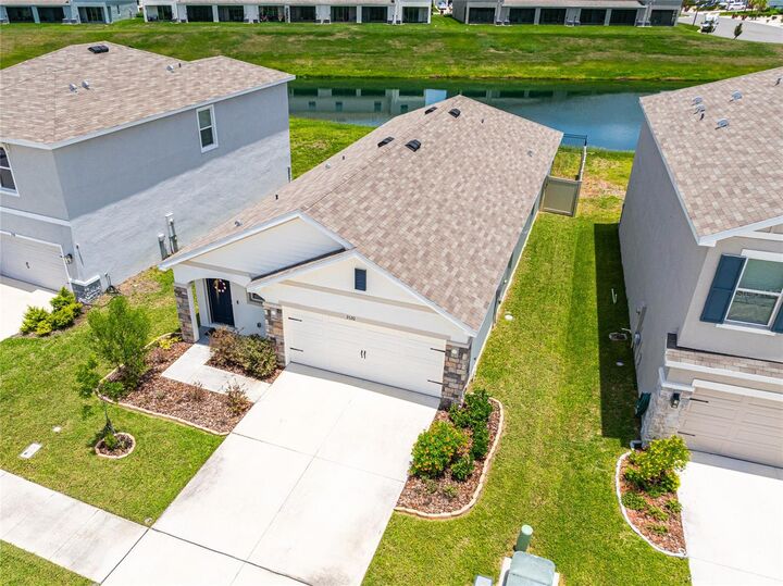 Property Photo:  3520 Maple Grove Way  FL 33565 