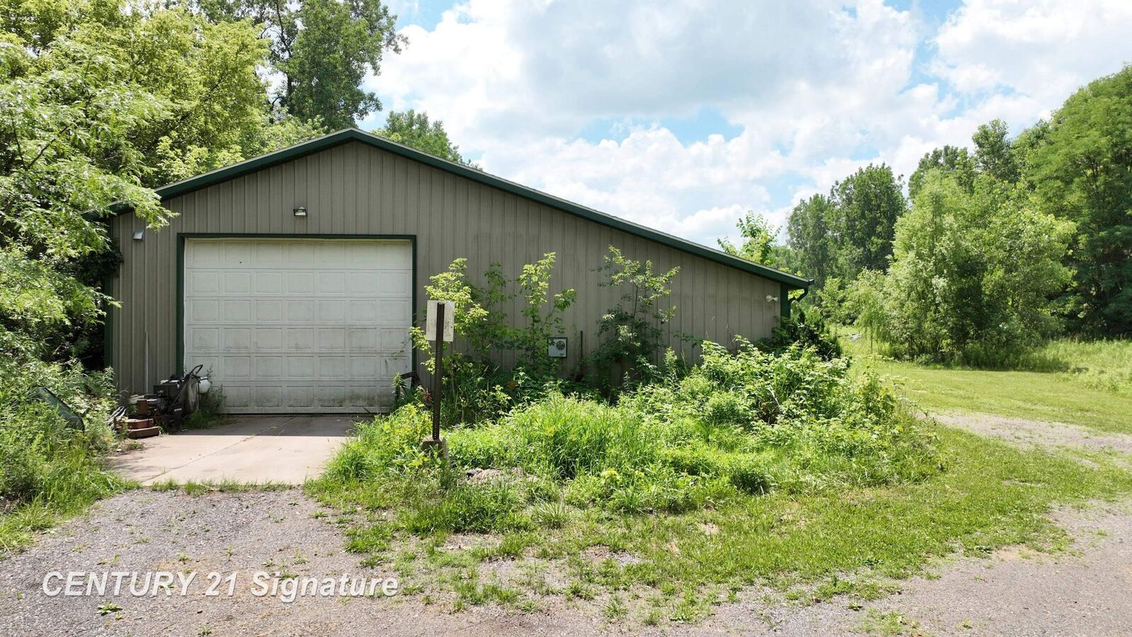 Property Photo:  3349 W Lake Road  MI 48420 