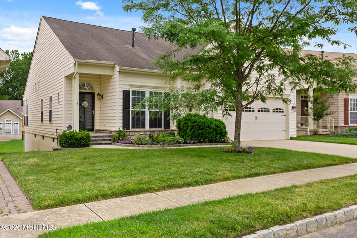 Property Photo: 5 Tommys Meadow NJ 08068