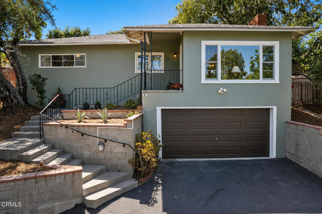 Property Photo: 391 Tamarac Drive CA 91105