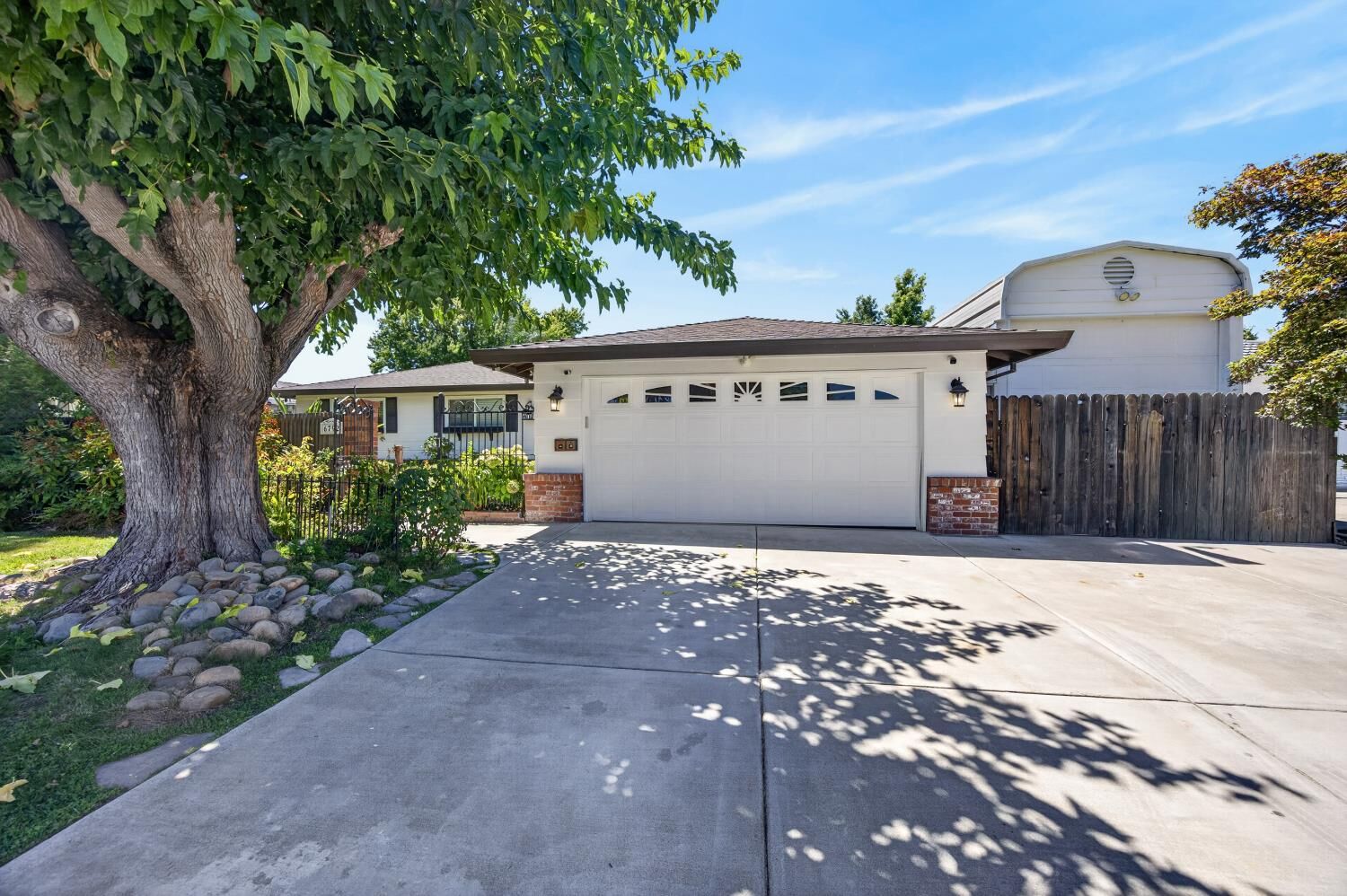 Property Photo: 6792 Orleans Way CA 95831