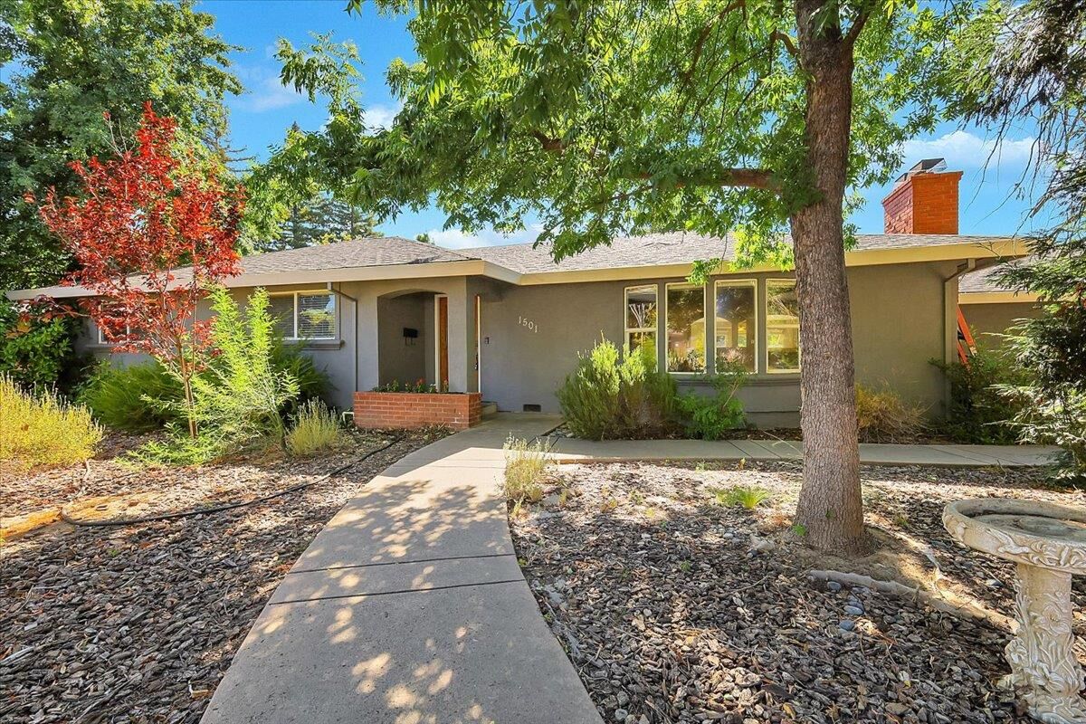 Property Photo: 1501 Joby Lane CA 95864