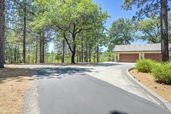 Property Photo:  5050 Bella Vista Circle  CA 95631 