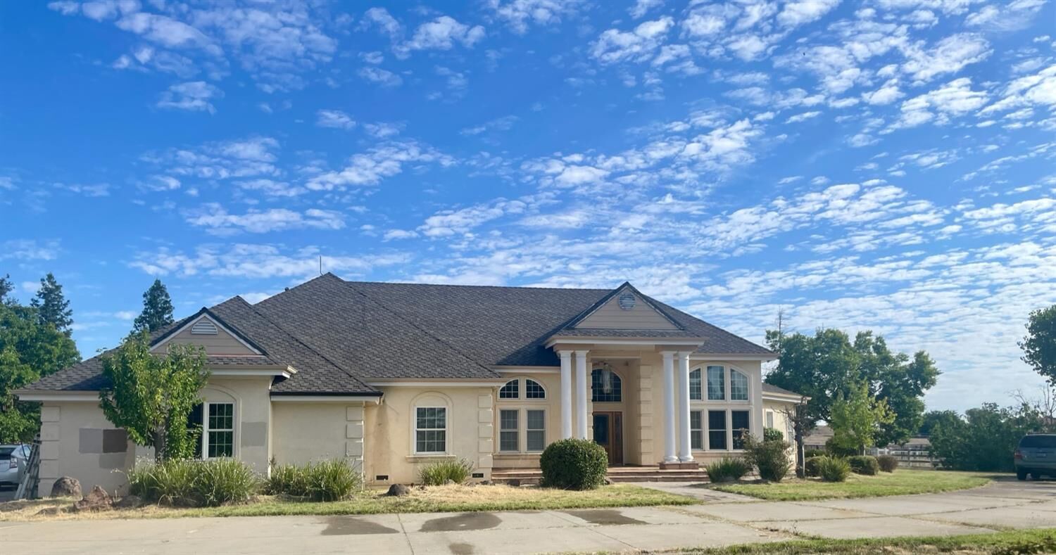 Property Photo: 19997 E Liberty Road CA 95227