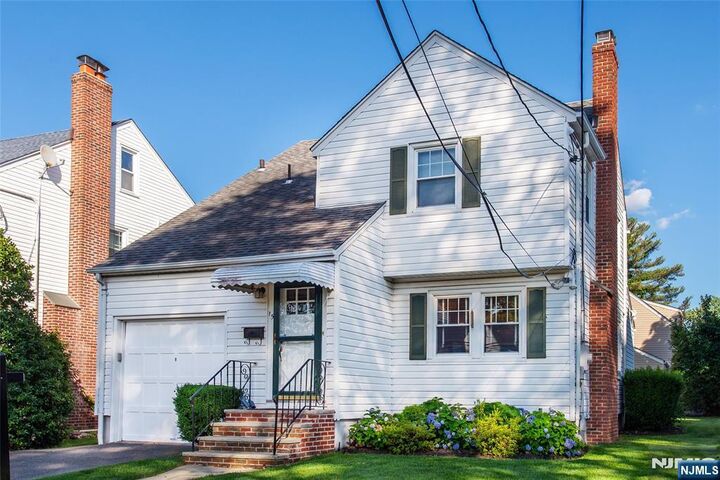 Property Photo:  15 Glenwood Street  NJ 07013 