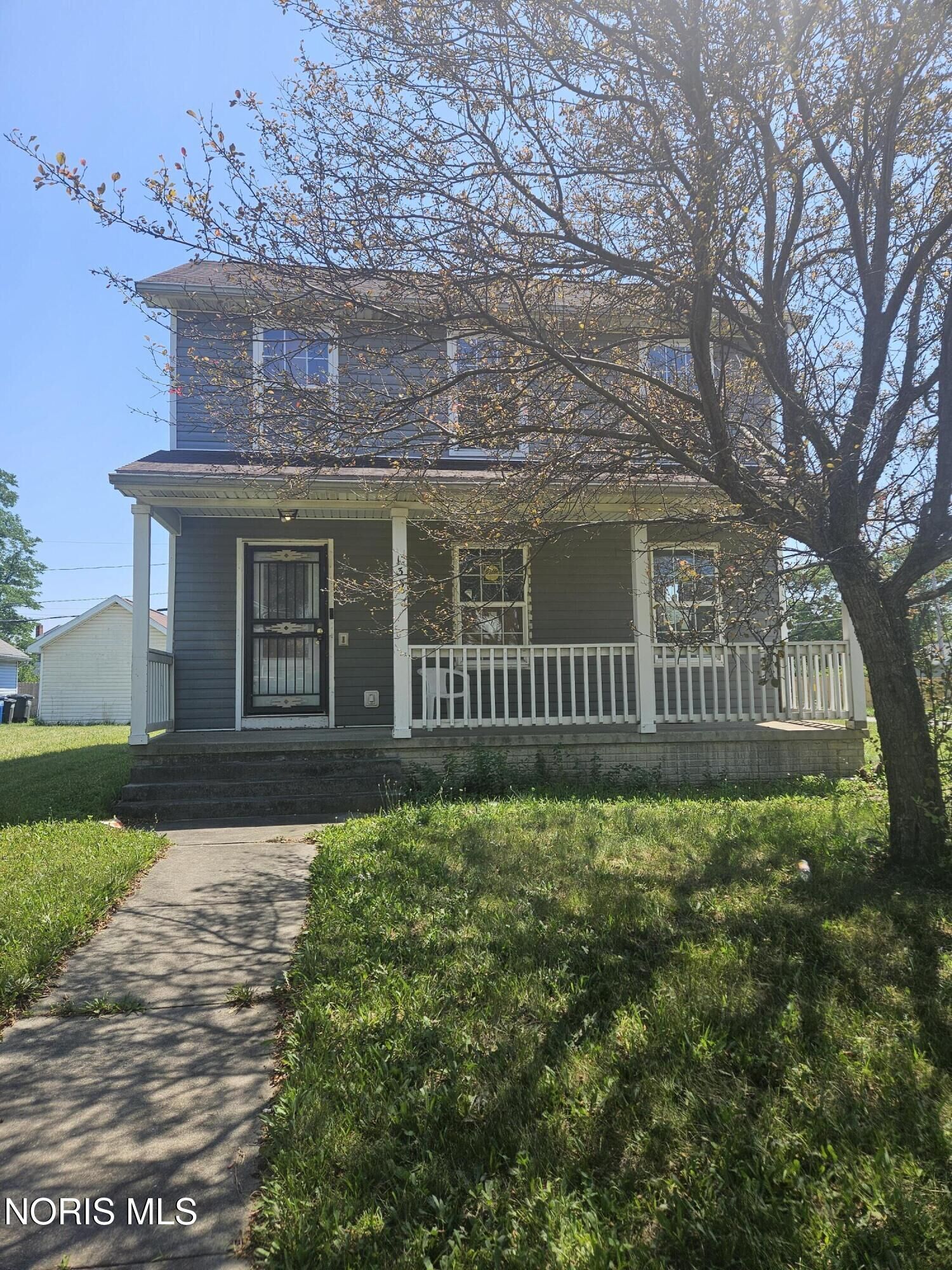 Property Photo: 133 W Bancroft Street OH 43620