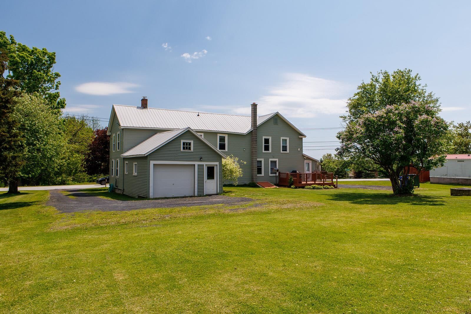 Property Photo: 489 US Route 2 VT 05486