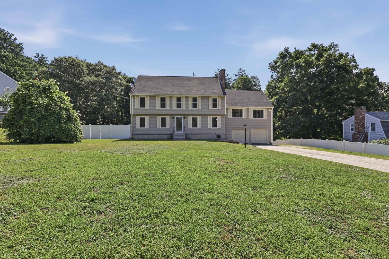 Property Photo:  28 Rangers Drive  NH 03051 